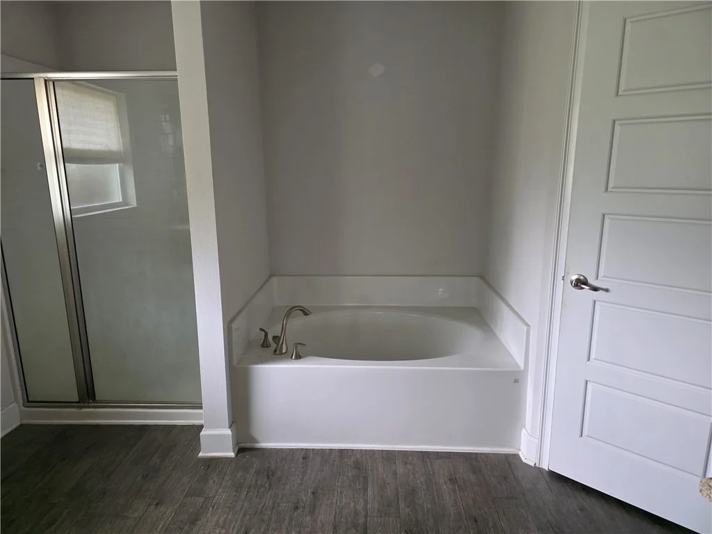 Photo of 989 Bermuda Avenue