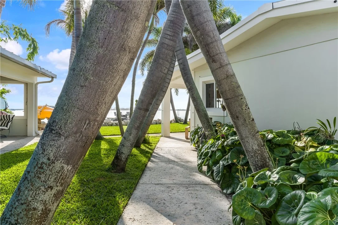 Photo of 497 River Prado