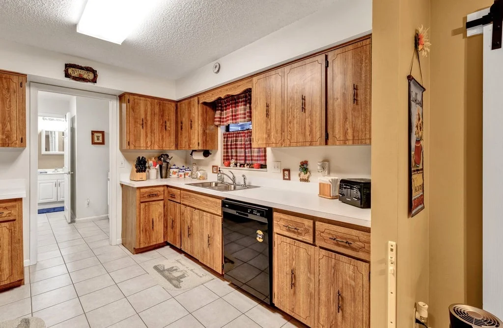 Photo of 585 Ray Street