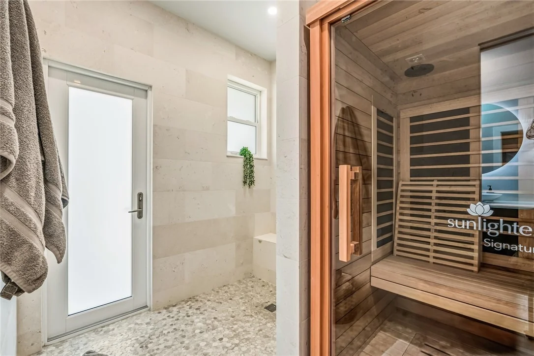 Photo of Unit 2070 at 2070 Las Ramblas