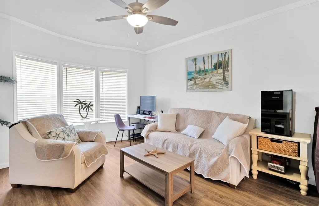 Photo of 723 Barefoot Boulevard