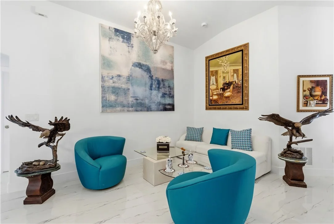 Photo of 845 Greenleaf Circle