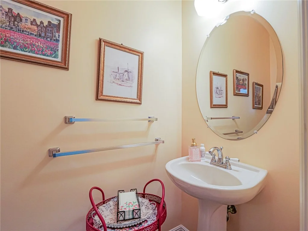 Photo of 5873 Pine Ridge Circle