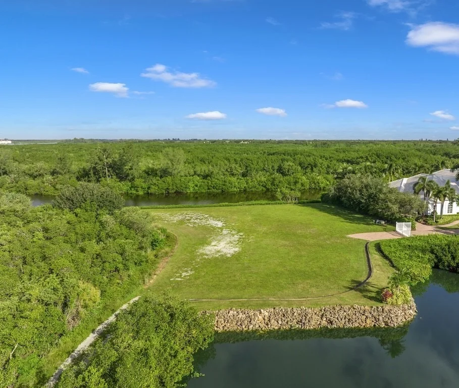 Photo of 325 Estuary Drive