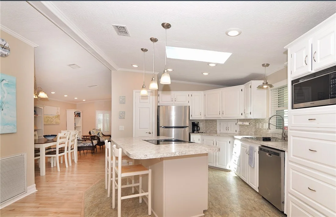 Photo of 567 Dolphin Circle