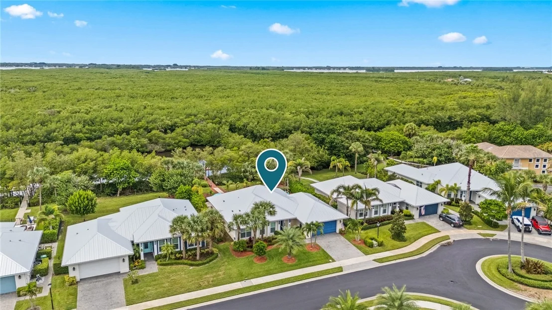 Photo of 3929 Shoreside Drive