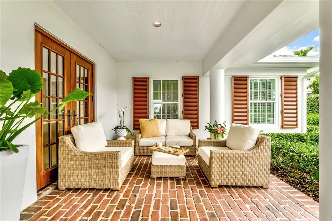 Photo of 615 Riomar Drive