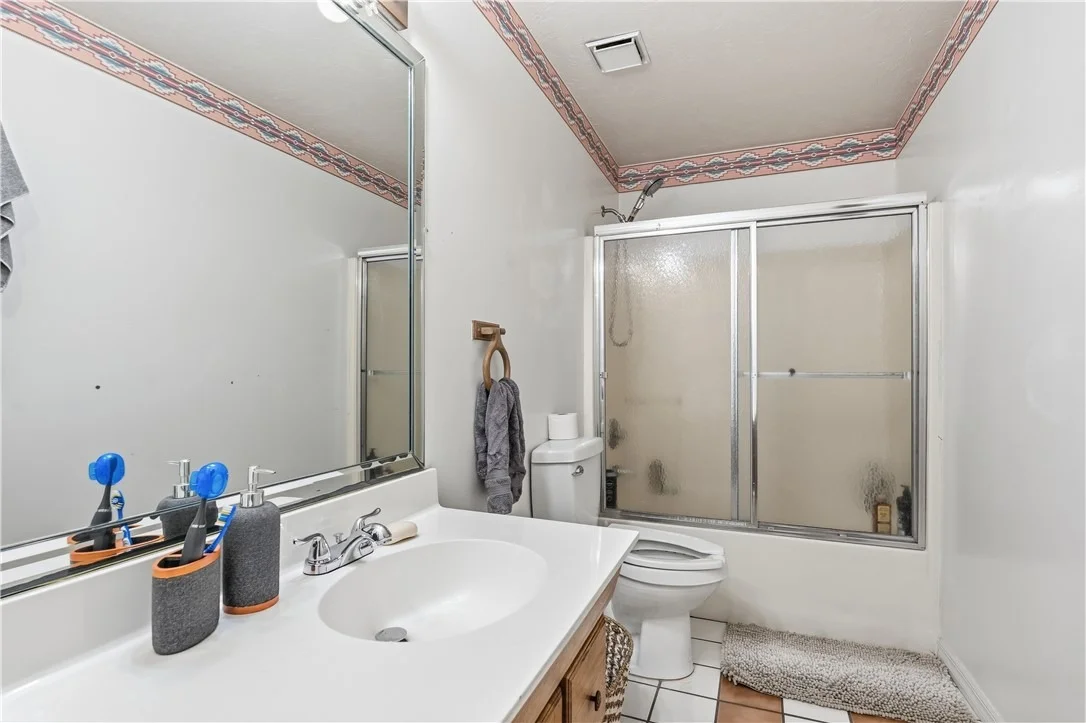 Photo of 1850 25th Avenue