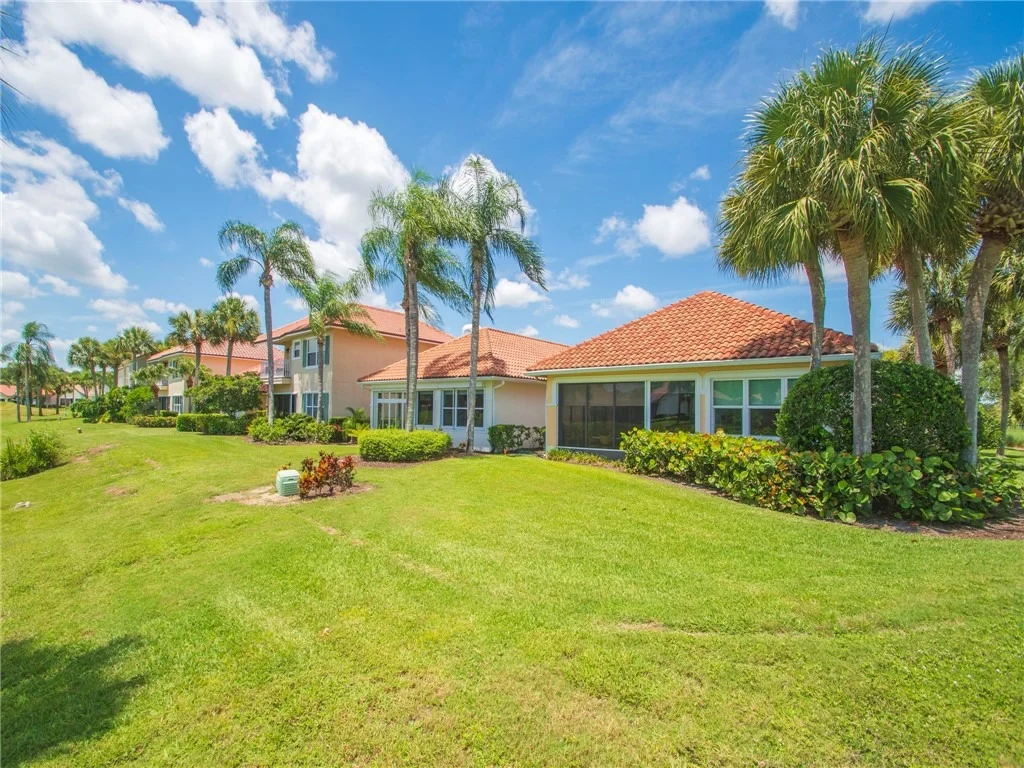 Photo of 1733 Victoria Circle