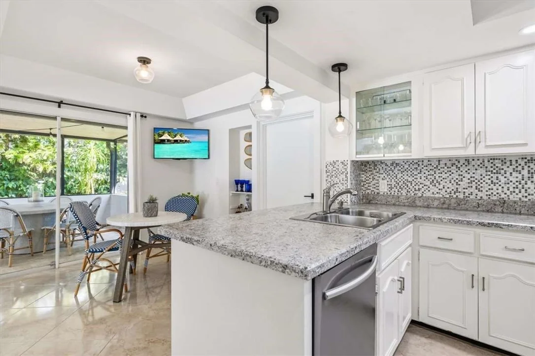 Photo of 405 Eugenia Road