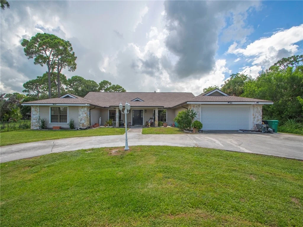 Photo of 5101 Deer Run Drive