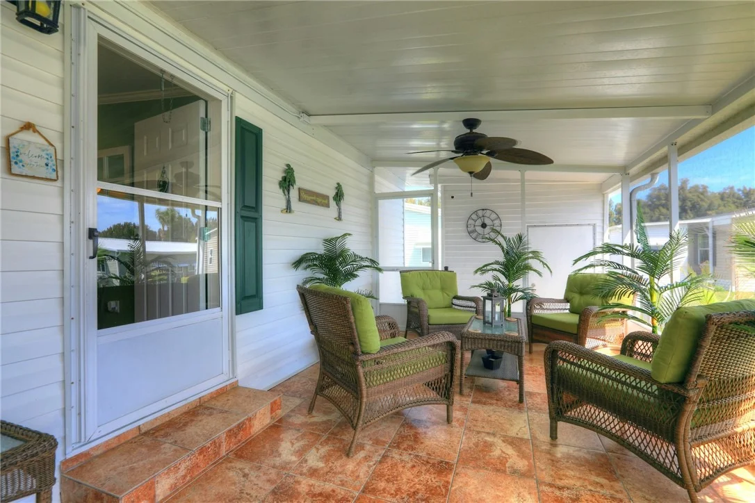 Photo of 424 Loquat Drive
