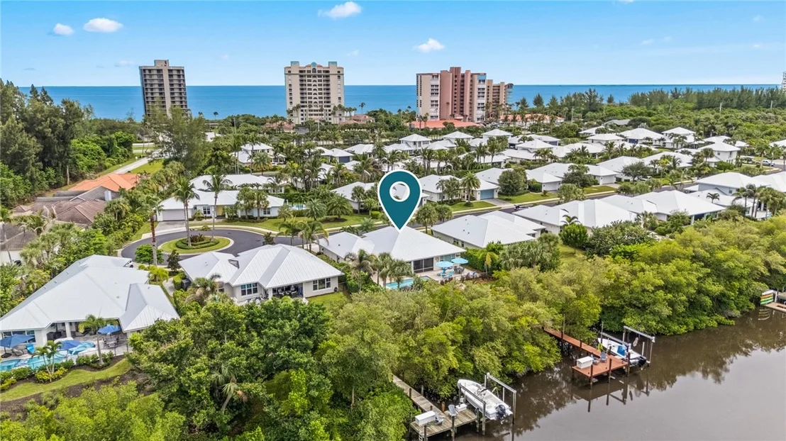 Photo of 3929 Shoreside Drive