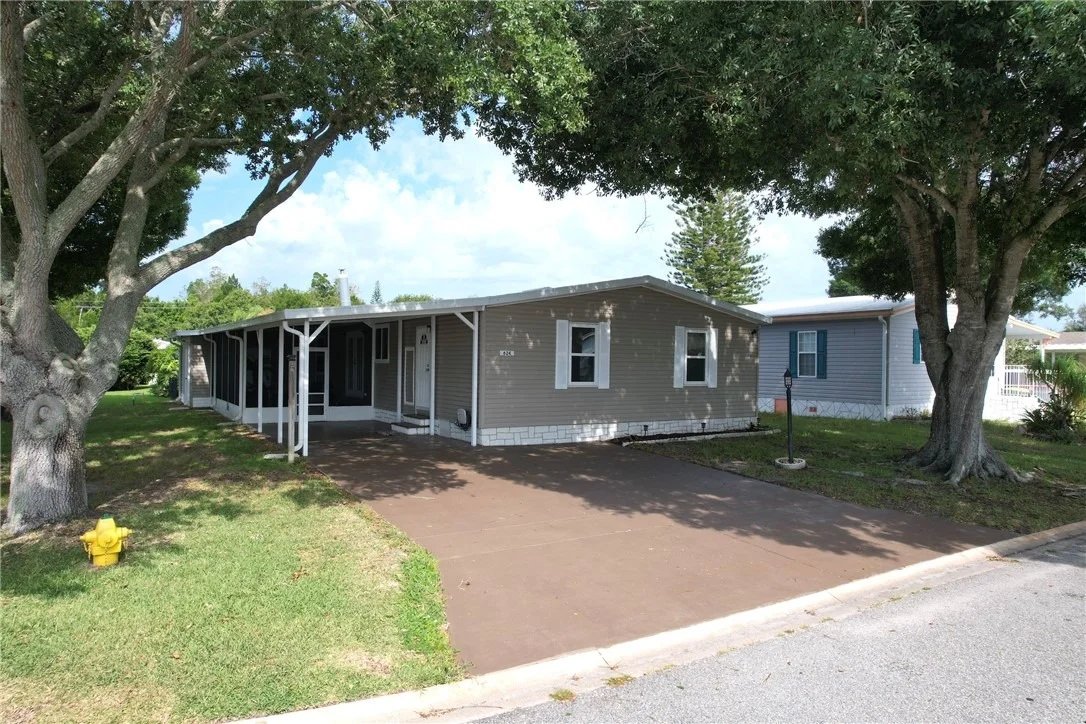 Photo of 624 Dolphin Circle
