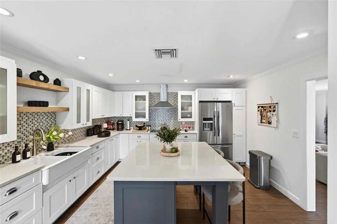 Photo of 600 Honeysuckle Lane