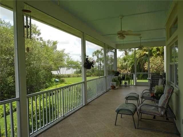 Photo of 395 Live Oak Drive