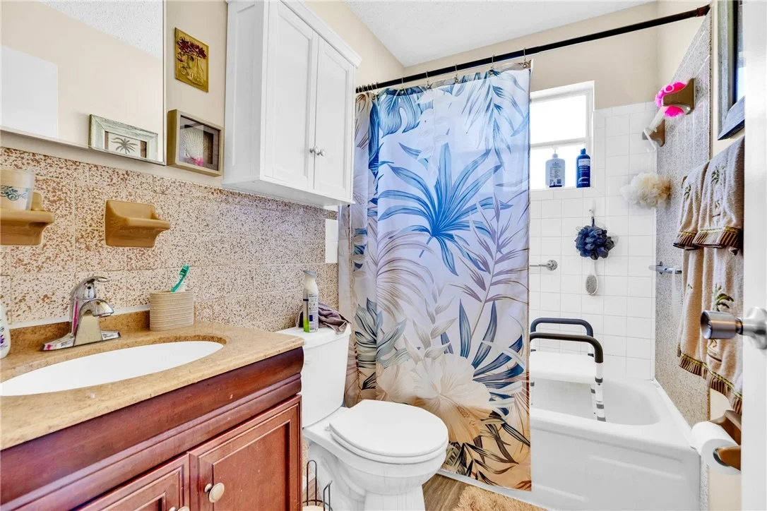 Photo of 1043 Rose Arbor Drive