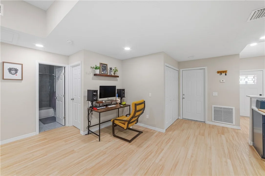 Photo of 1003 Red Oak Circle