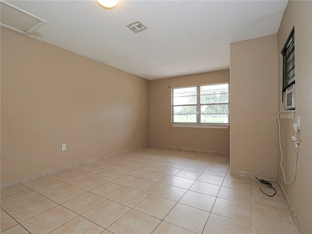 Photo of 401 Lake Drive