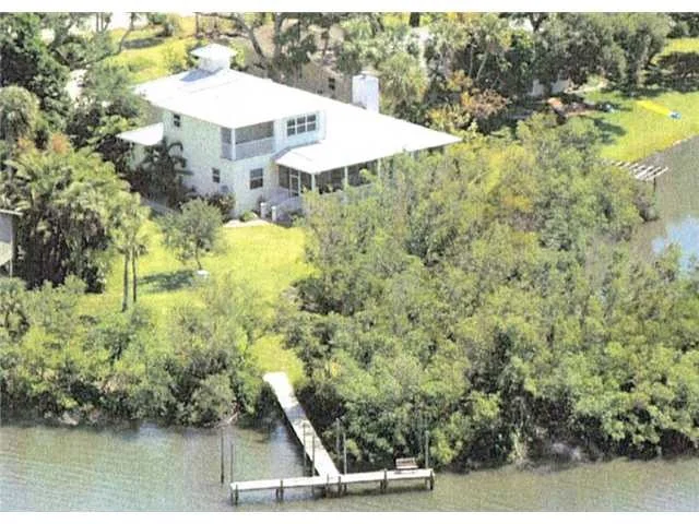Photo of 395 Live Oak Drive