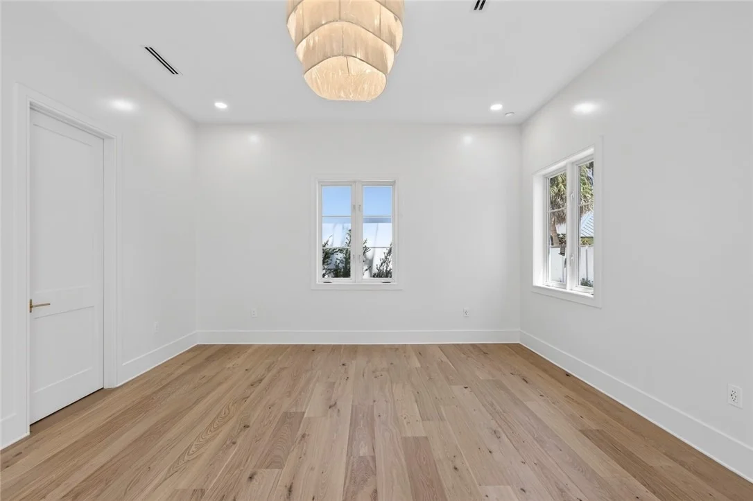 Photo of 901 Jasmine Lane