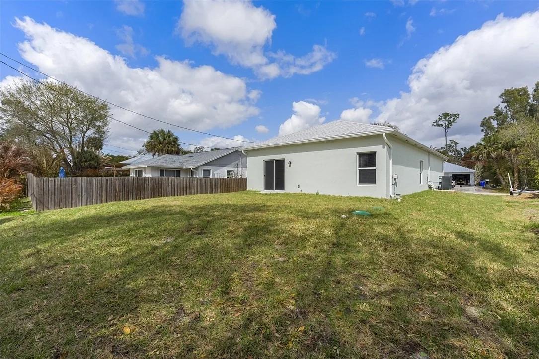 Photo of 6215 4th Lane