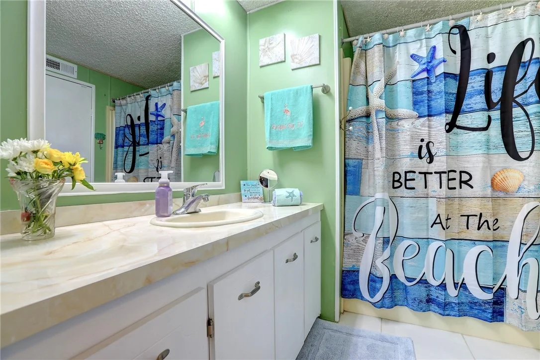 Photo of 711 Amaryllis Drive