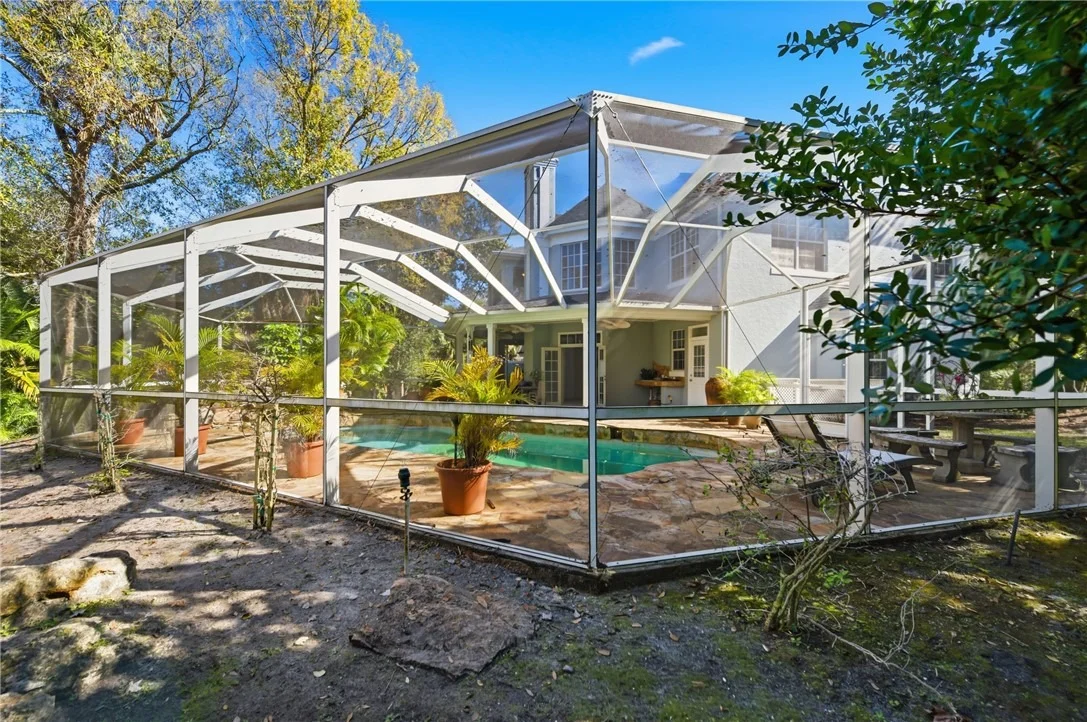 Photo of 881 Robin Lane