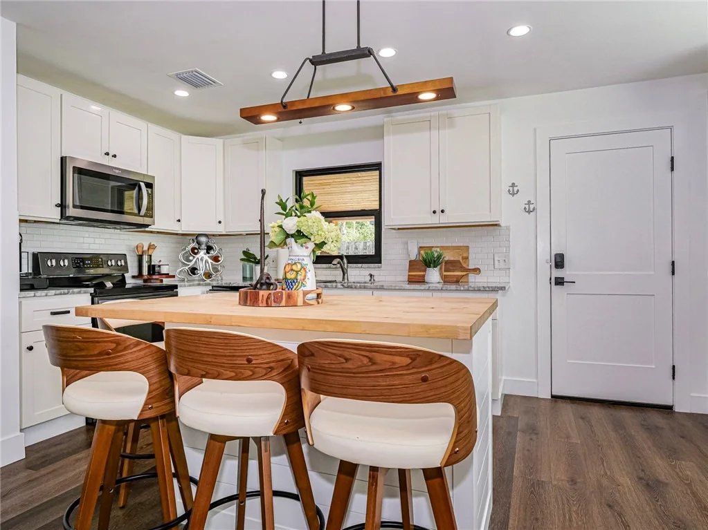 Photo of 1611 4th Avenue