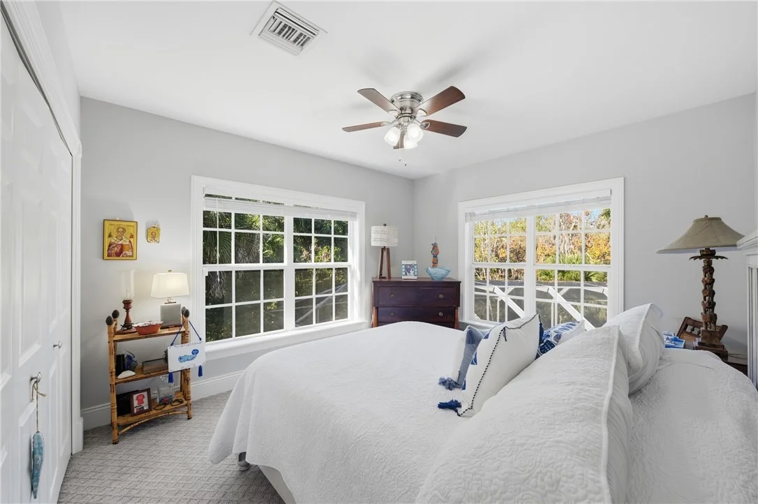 Photo of 881 Robin Lane