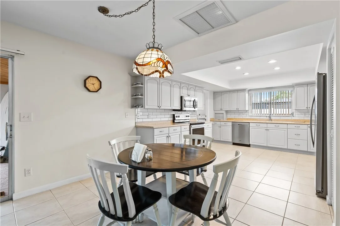 Photo of 618 Conn Way