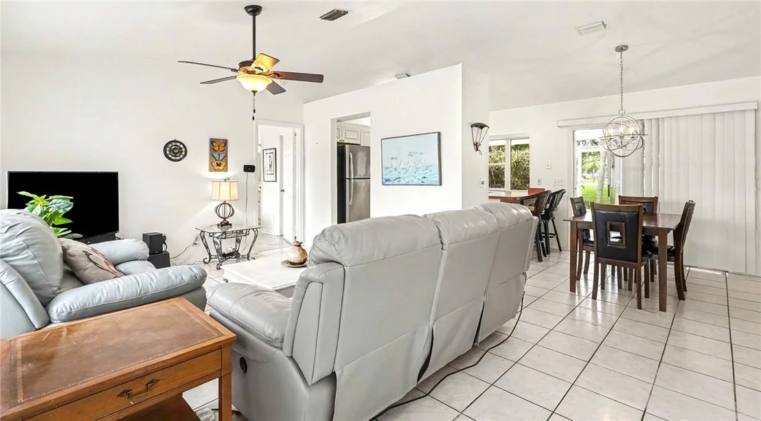 Photo of 1358 Roulette Street