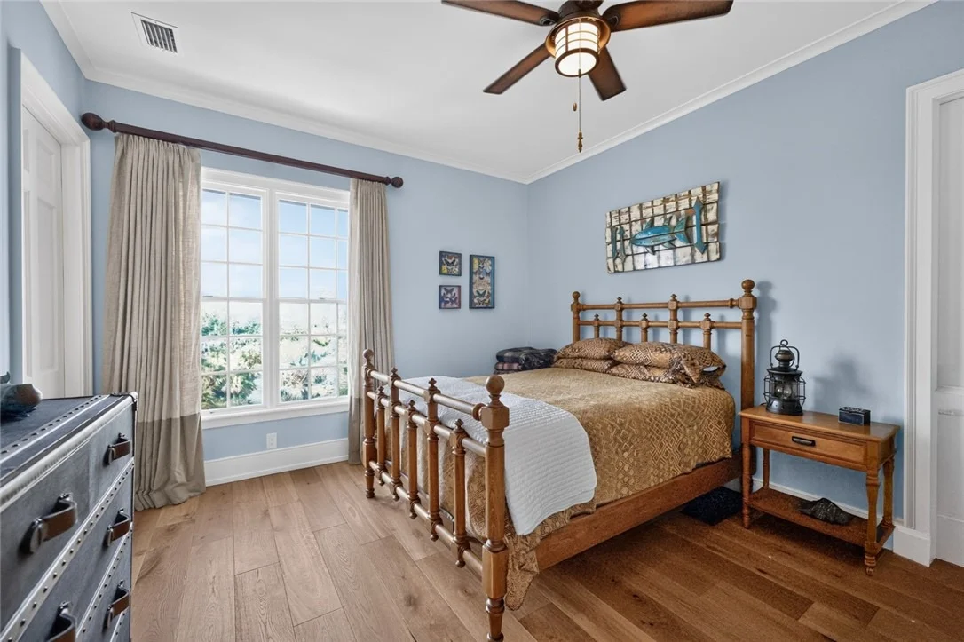 Photo of Unit 301 at 90 Beachside Drive