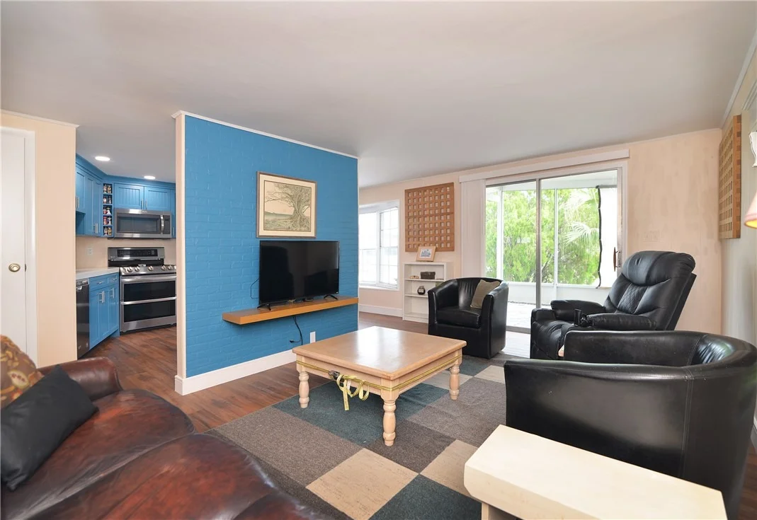 Photo of 1023 Oriole Circle