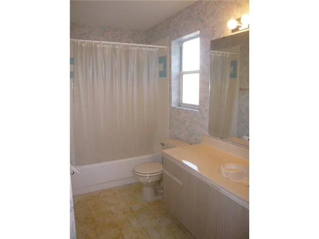 Photo of 522 10th Place