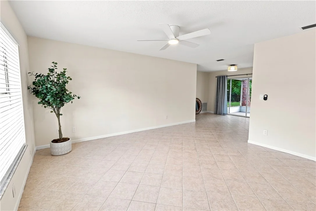 Photo of 3156 1st Road