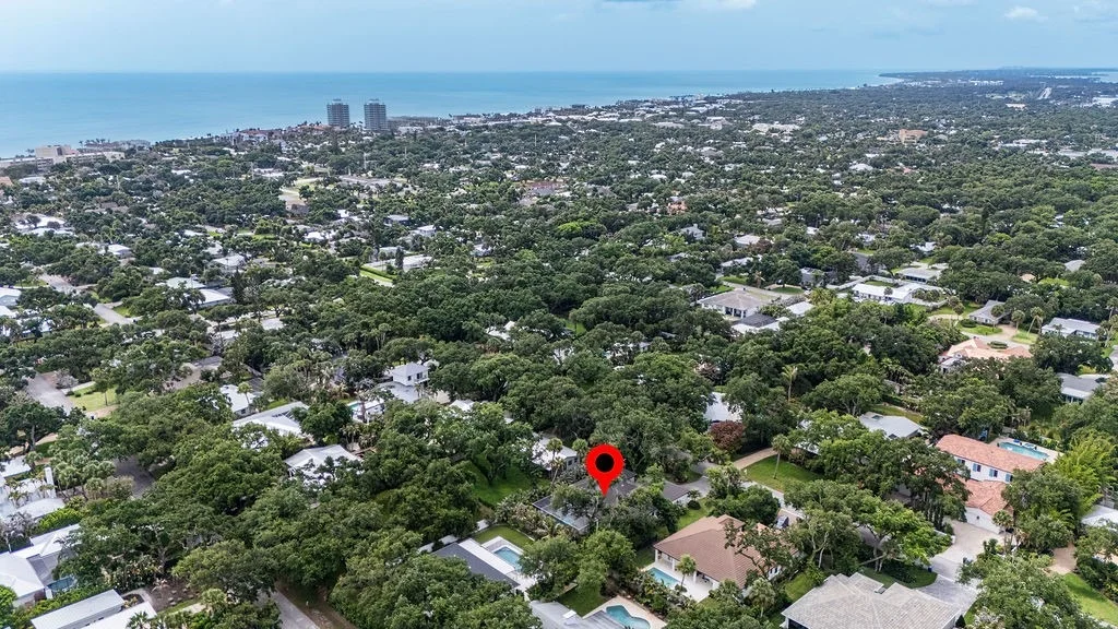 Photo of 425 Holly Road