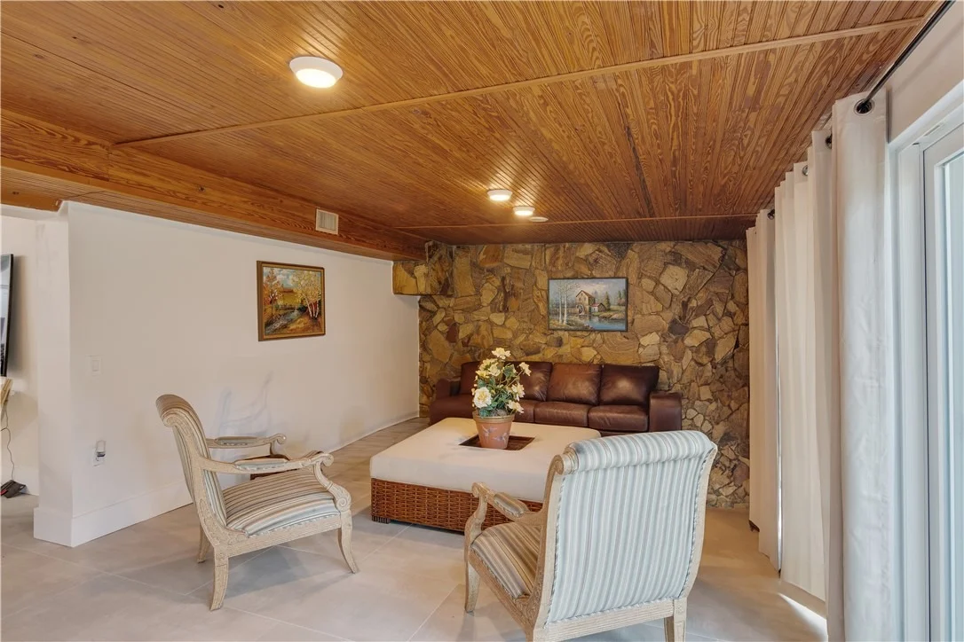 Photo of 618 Holly Road