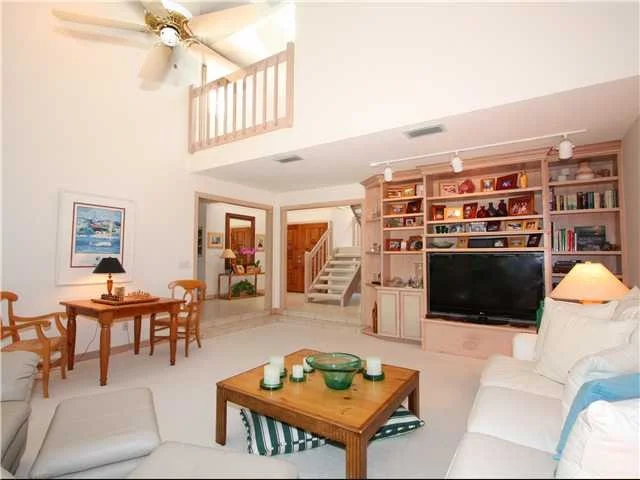Photo of 1385 River Ridge Drive