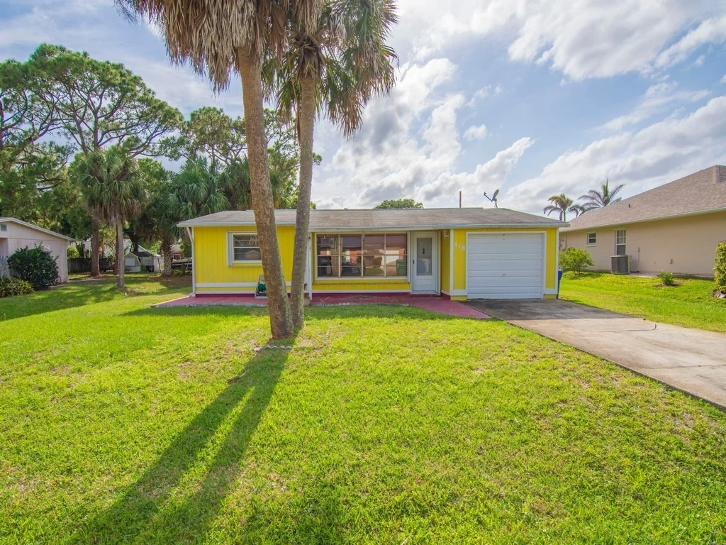 Photo of 418 Maple Street