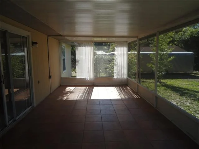 Photo of 7509 N Bl