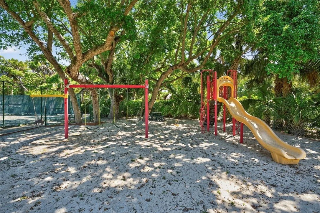 Photo of 920 River Trail
