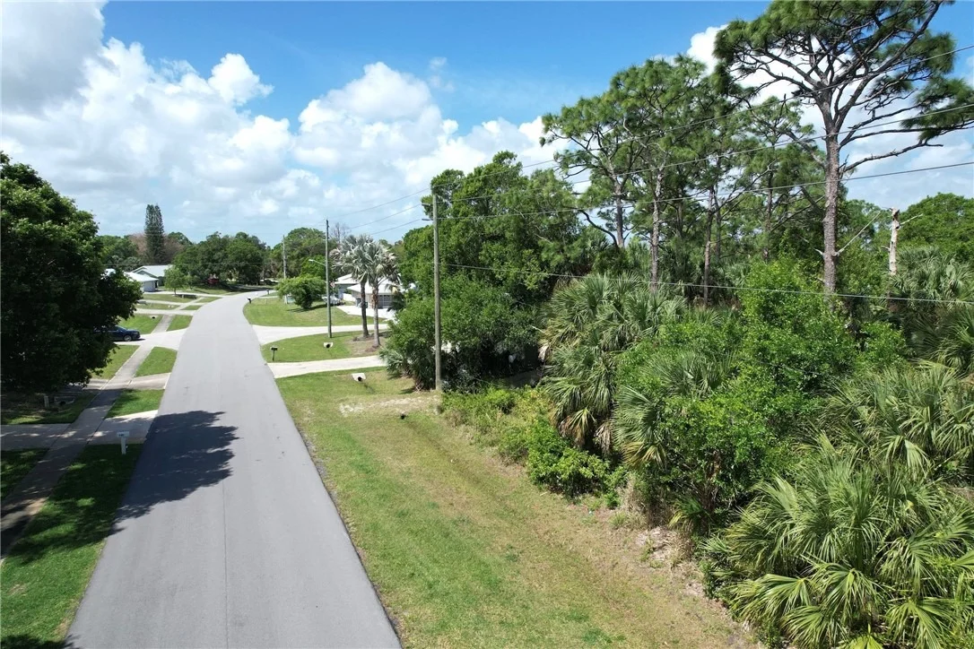 Photo of 769 Tulip Drive