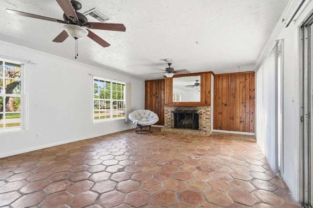 Photo of 1850 25th Avenue