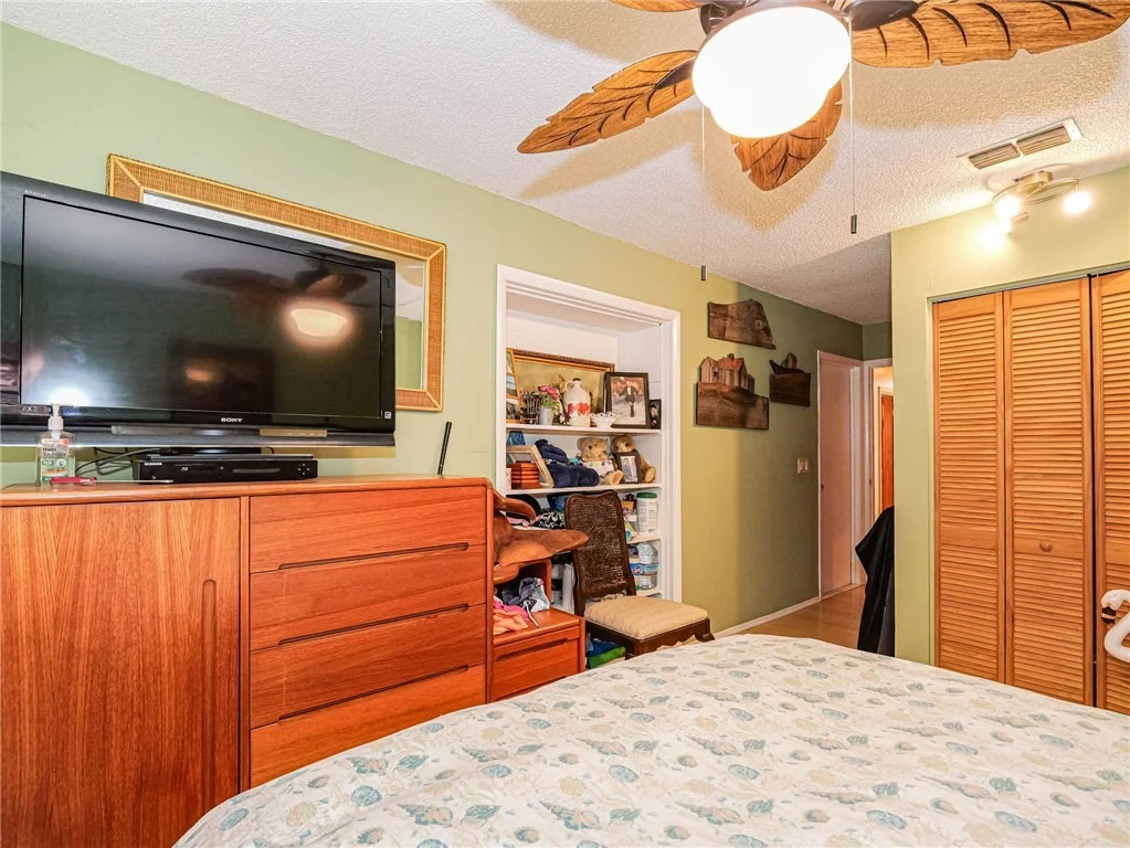 Photo of 915 Tides Road
