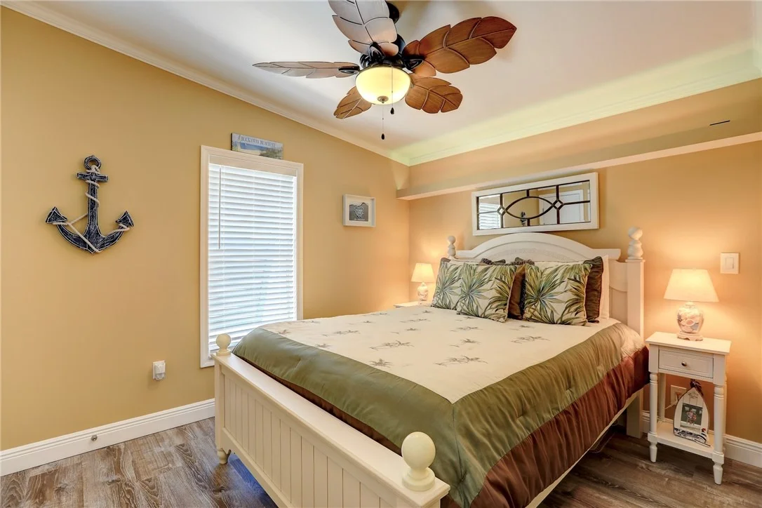 Photo of 424 Loquat Drive