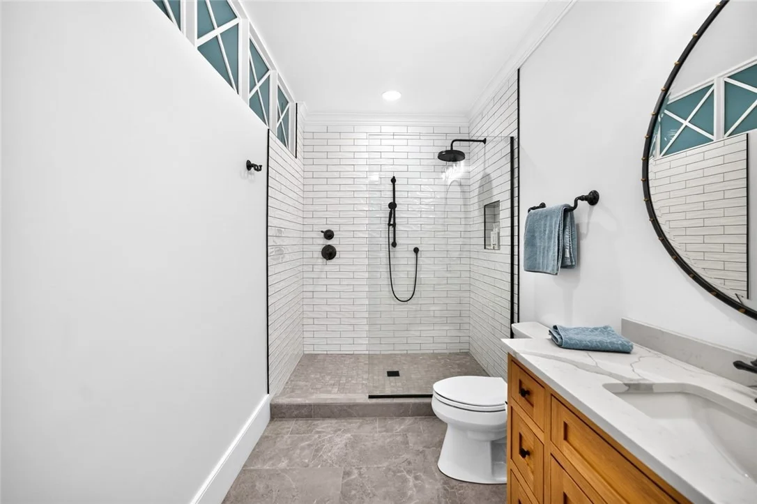 Photo of Unit 301 at 90 Beachside Drive