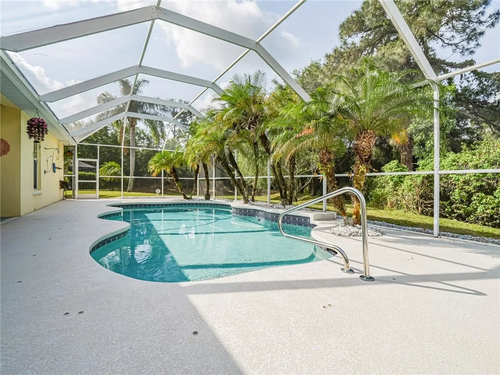 Photo of 5873 Pine Ridge Circle