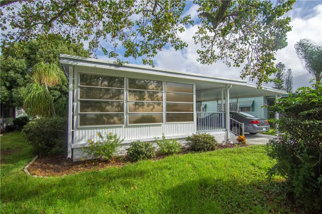 Photo of 959 Laurel Circle