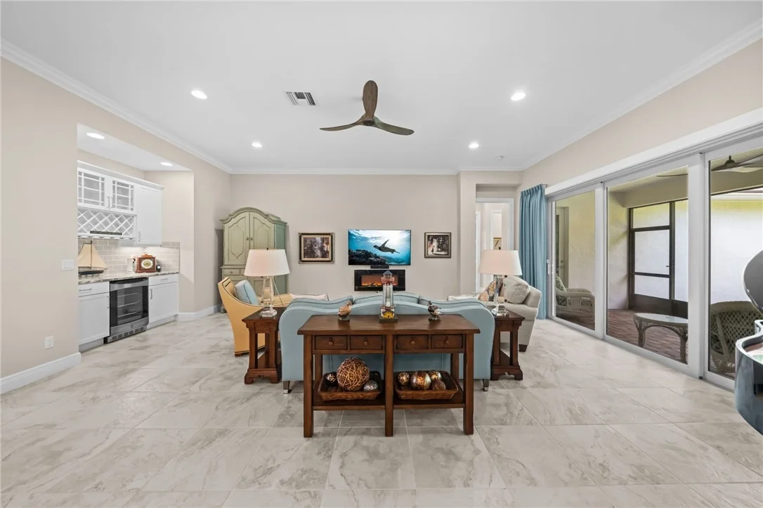 Photo of 1095 Camelot Way